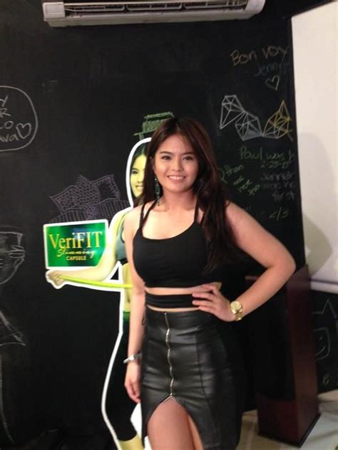 Bea Binene super hot body .